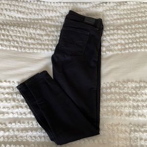American Eagle | Size 4 | “super low Jegging” skinny | low rise